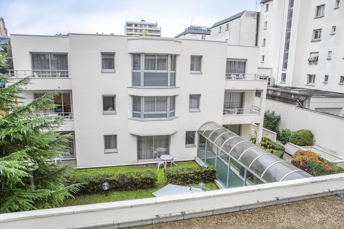 Royal Regency Paris Vincennes Hotel Exterior photo